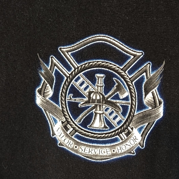 Firefighter's Prayer Long-Sleeve t-shirt. Men's size Medium - Picture 6 of 7